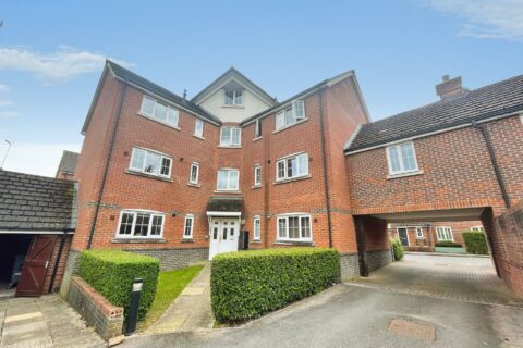 Elvetham Rise, Chineham, RG24