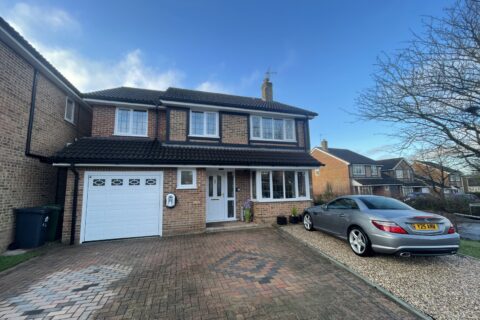 Corinthian Close, Basingstoke, RG22