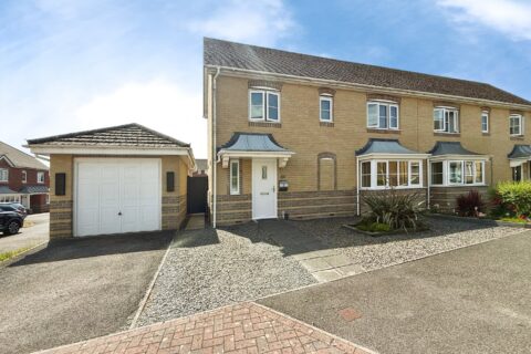 Wiltshire Crescent, Basingstoke, RG22